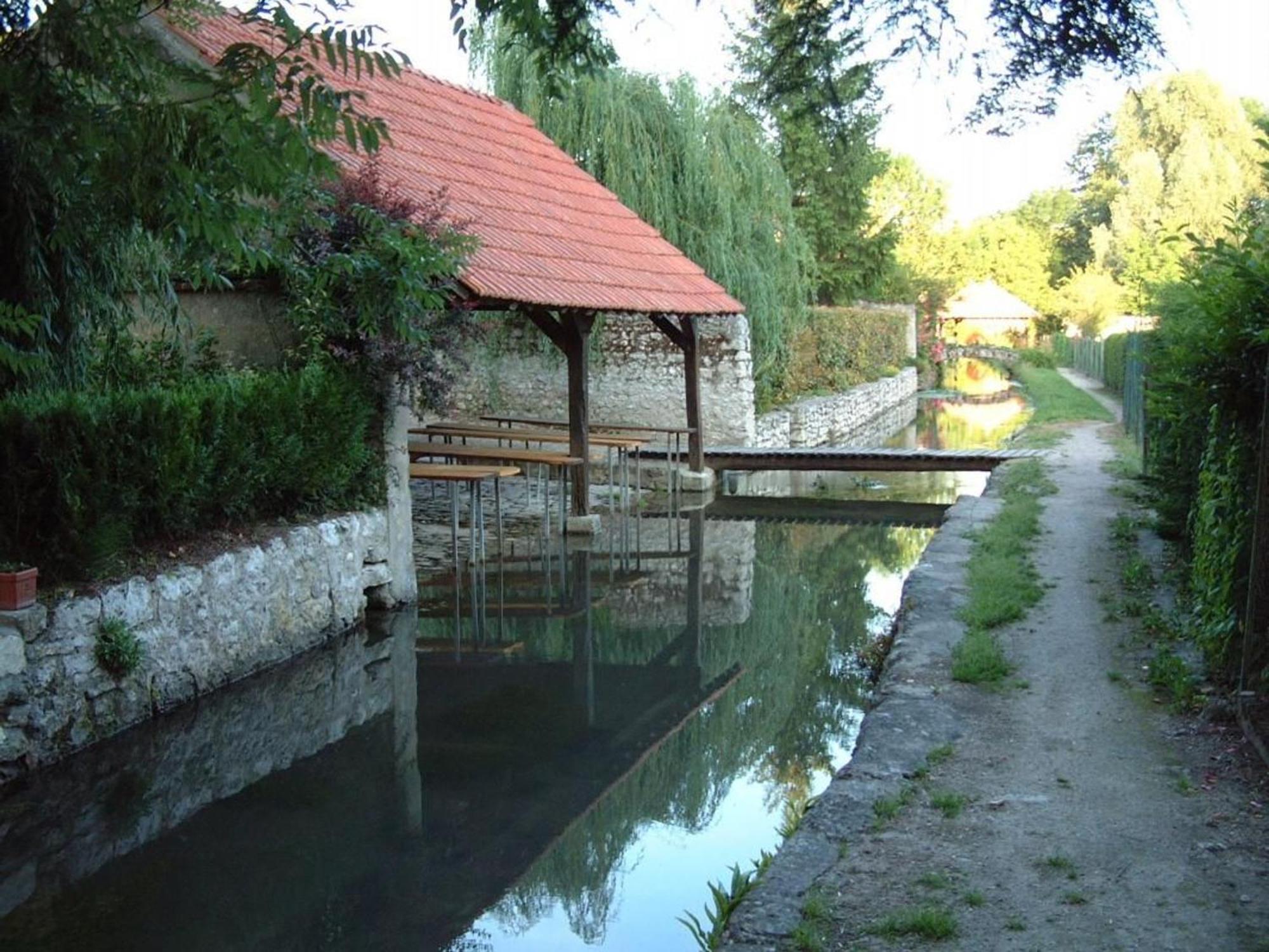 Charme Au Coeur Des Chateaux De La Loire Avec Wifi - Fr-1-590-305 Bed & Breakfast Tavers Ngoại thất bức ảnh